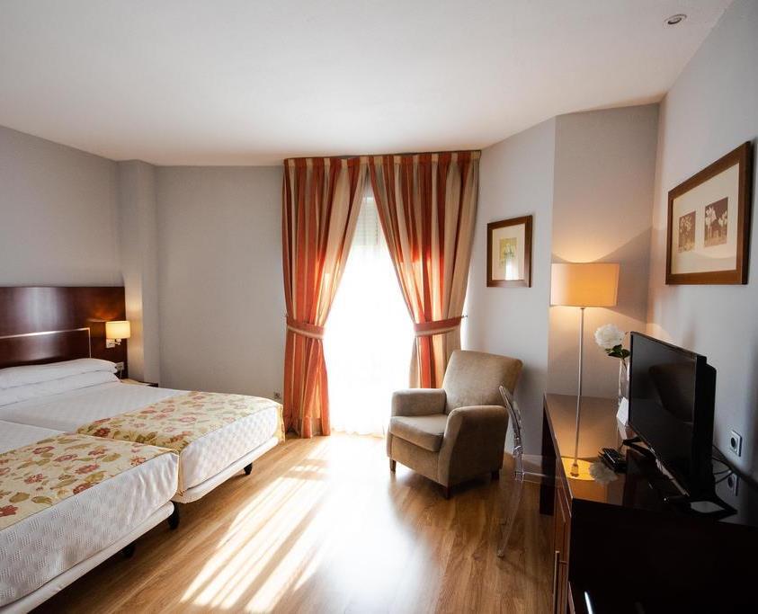 Hotel Rl Anibal Linares  Zewnętrze zdjęcie